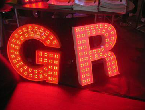 西华LED发光字有哪些优势？